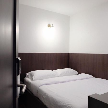 Four Sisters Homestay Bangkok Exteriör bild