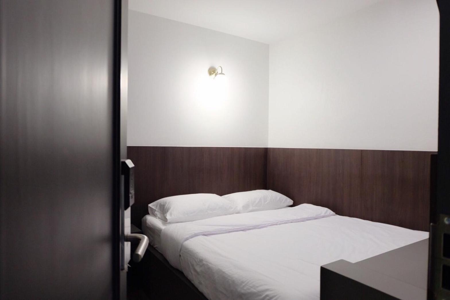Four Sisters Homestay Bangkok Exteriör bild